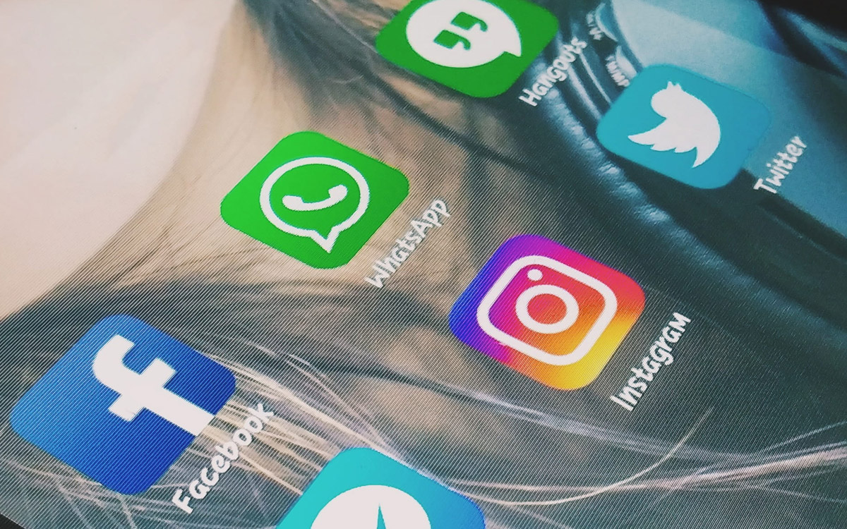 Российский суд оштрафовал WhatsApp, Facebook и Twitter 