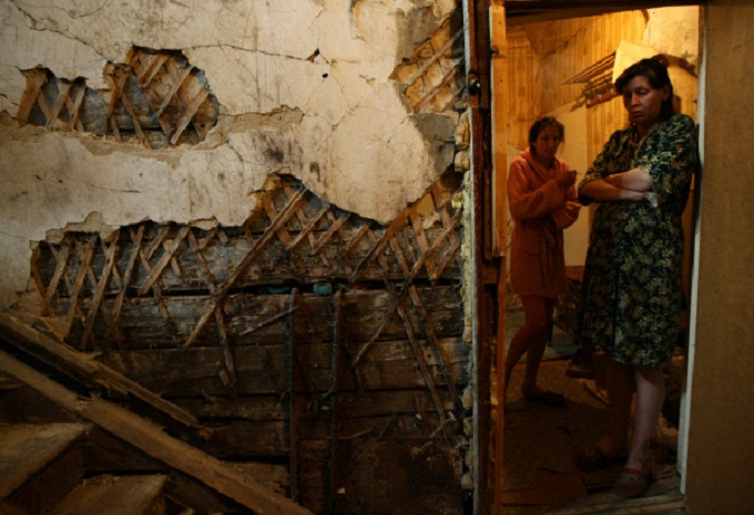 Жительницы одного из ветхих домов. Александр Кряжев  РИА Новости